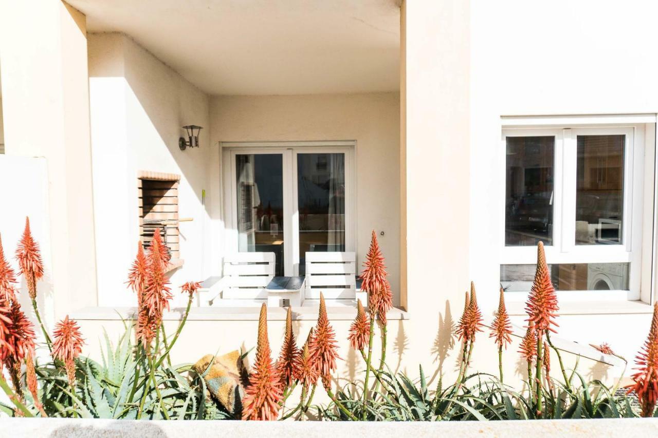 Apartments Baleal: Sunshine By The Pool Ferrel  Exterior photo